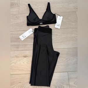 ALO Yoga Black Ribbed Band Sports Bra